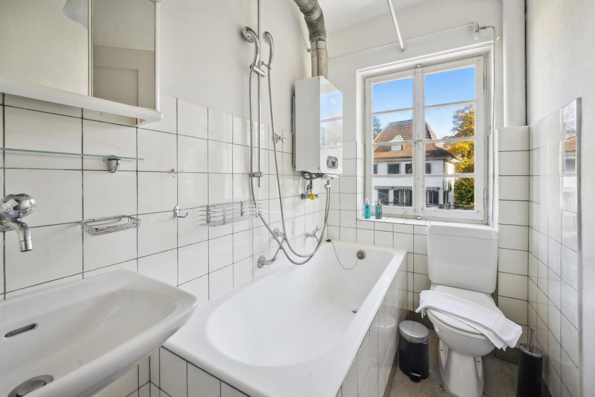 Homey Comfort In Oerlikon Zurich Luaran gambar